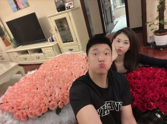 运动员的老婆都是干什么的_运动员老婆_运动员老婆跳舞