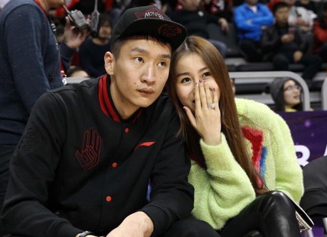 运动员老婆跳舞_运动员的老婆都是干什么的_运动员老婆